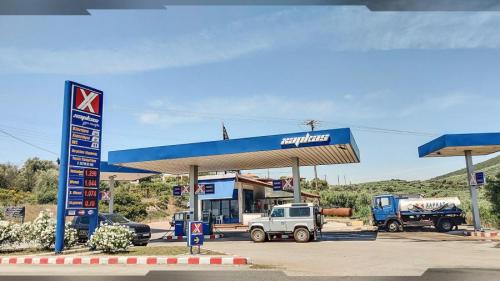 Xarkas Fuel Station Gerakini Chalkidiki (4)